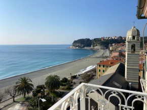 Attico Fronte Mare nel Borgo di Celle Ligure Celle Ligure